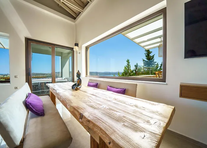 Willa Kedria And Kedria Lounge *