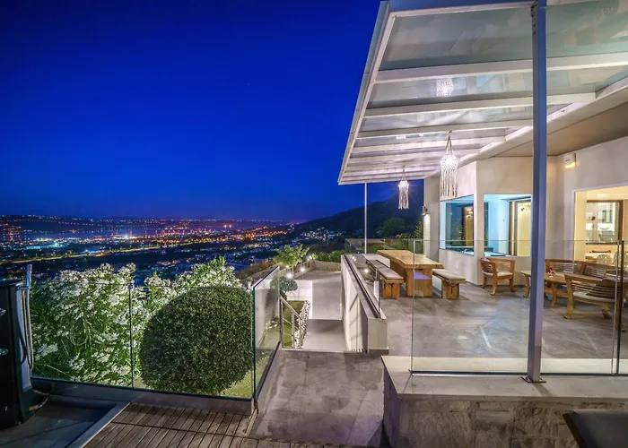 Willa Kedria And Kedria Lounge