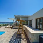 Kedria And Kedria Lounge Villa