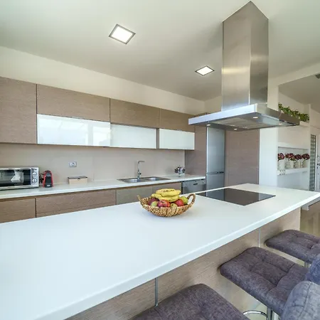 Kedria And Kedria Lounge Villa *