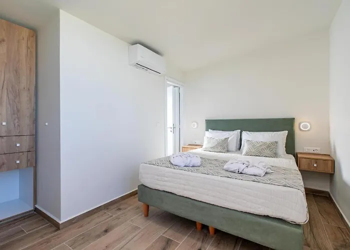 Kedria And Kedria Lounge