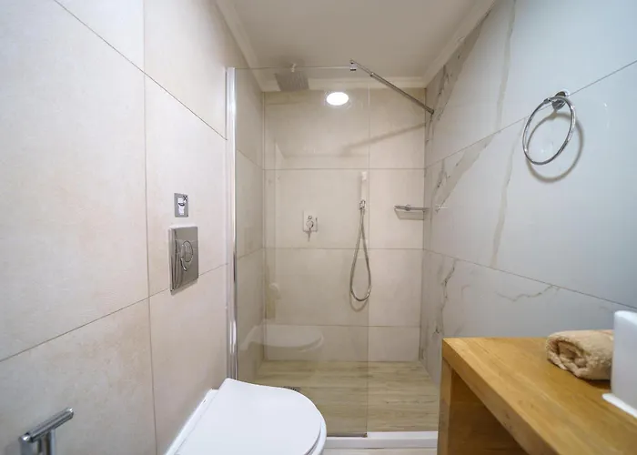 Villa Kedria And Kedria Lounge