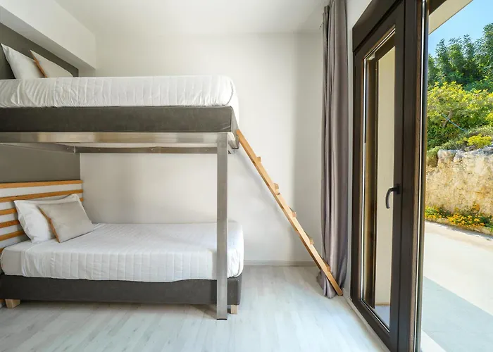 Villa Kedria And Kedria Lounge *