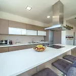 Kedria And Kedria Lounge فيلة *