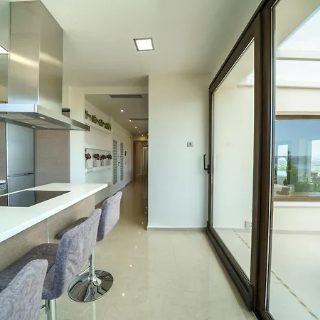 Villa Kedria And Kedria Lounge *