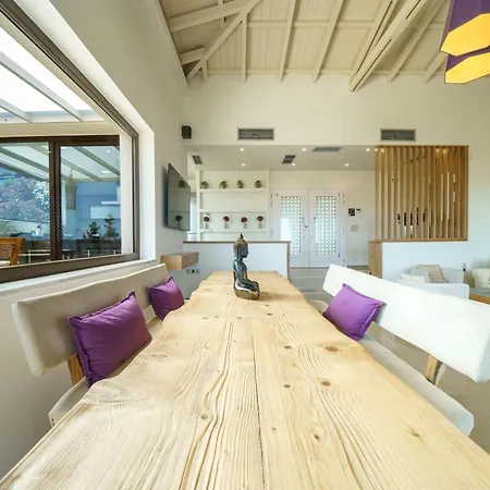Villa Kedria And Kedria Lounge Hanya